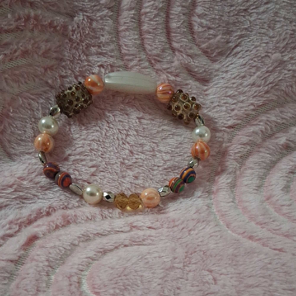 7.5" Beaded Bracelet $9.00